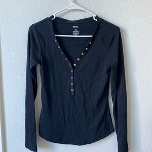 Sonoma Black Long Sleeve Top with Button Accents